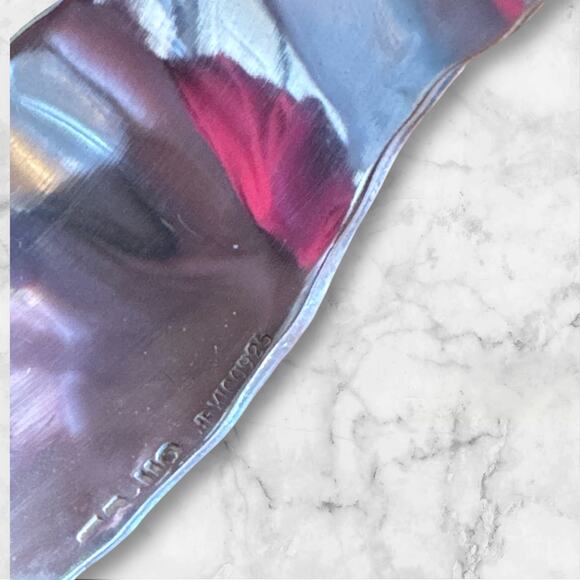 Mexico Sterling silver rolled edge wave design statement cuff - Picture 4 of 6